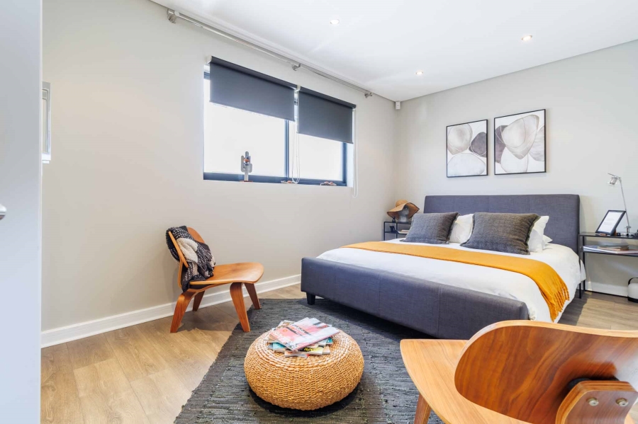 3 Bedroom Property for Sale in Sea Point Western Cape